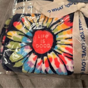 NWT Life is Good Berkshire Plush Throw